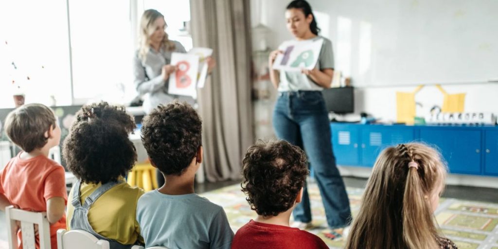 Prendas para Educadoras de Infância