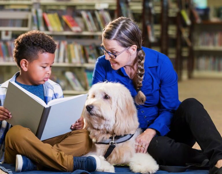 Cães-terapeutas em Barcelos: Educação e Bem-estar Escolar