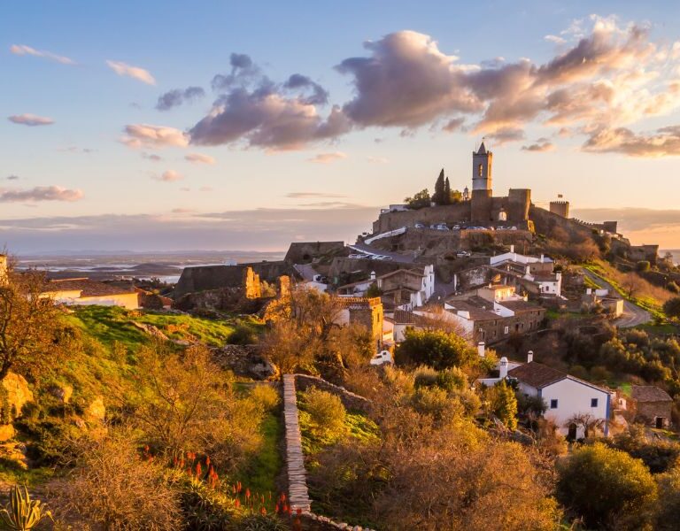 Guia Completo para Viver o Festival Waking Life no Alentejo