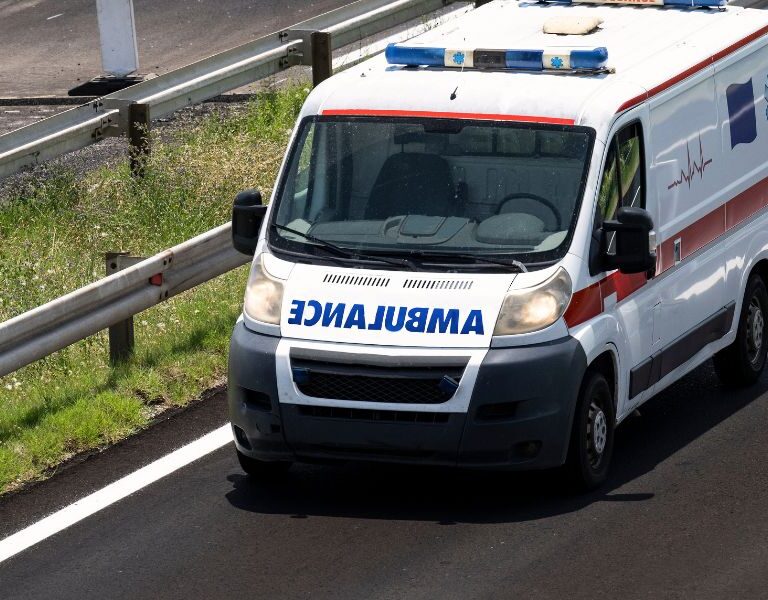 Reforço das urgências obstétricas com ambulâncias especializadas