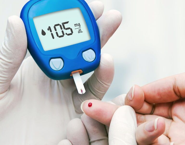 Aparelho para medir diabetes grátis: como obter em Portugal