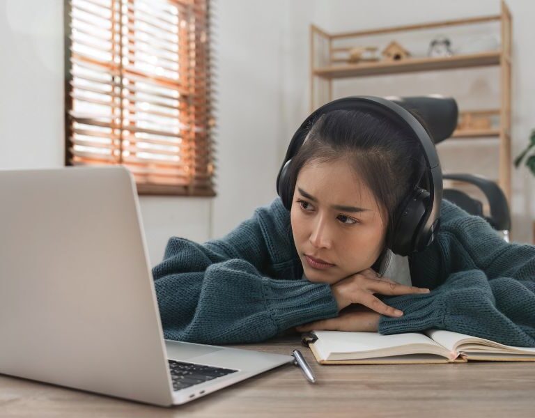 Como Encontrar Romances Grátis Legais na Internet