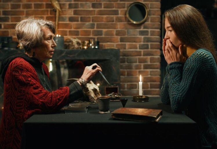 Ver o Futuro nas Cartas Ciganas Grátis e com Segurança