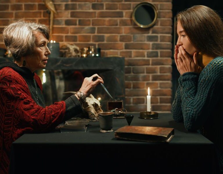 Ver o Futuro nas Cartas Ciganas Grátis e com Segurança